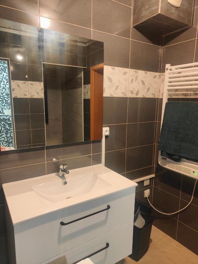 Chambre Climatisee Et Cosy Auberge Du Manala Hotel 24 24 Saint-Louis  Dış mekan fotoğraf
